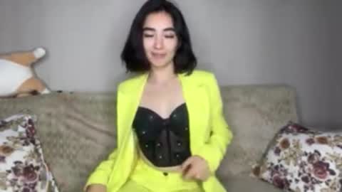 Snapshot of jenifersimon chatting on September 29, 7:19 pm Jenifer online show from September 29, 7:19 pm