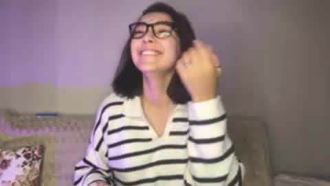 Snapshot of jenifersimon chatting on October 3, 8:17 pm Jenifer online show from October 3, 8:17 pm