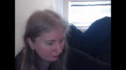 JenisAndPeter online show from April 4, 5:49 am