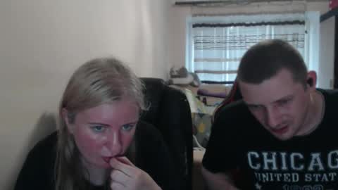 Snapshot of jenisandpeter chatting on May 20, 5:08 pm JenisAndPeter online show from May 20, 5:08 pm