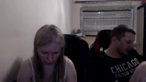 Snapshot of jenisandpeter chatting on May 24, 6:35 pm JenisAndPeter online show from May 24, 6:35 pm