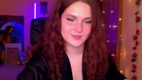 Snapshot of jenna__sativa chatting on May 25, 12:22 pm jenna__sativa online show from May 25, 12:22 pm