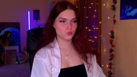 Snapshot of jenna__sativa chatting on June 5, 11:05 am jenna__sativa online show from June 5, 11:05 am