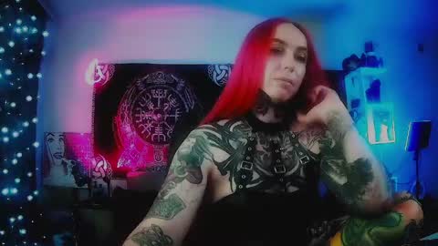 Snapshot of jennalovvee chatting on May 20, 12:50 am Mrs. Jenna online show from May 20, 12:50 am