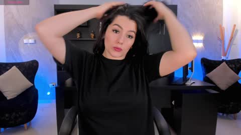 Snapshot of jennaolson chatting on January 15, 6:40 pm Jenna Olson online show from January 15, 6:40 pm