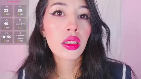 Snapshot of jenner_mills chatting on April 29, 8:59 pm Jenner online show from April 29, 8:59 pm