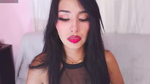 Snapshot of jenner_mills chatting on June 3, 11:10 pm Jenner online show from June 3, 11:10 pm