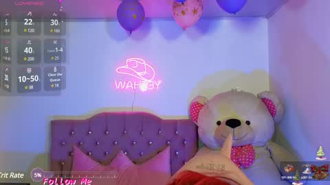 Snapshot of jenner_tay chatting on December 4, 8:34 am jenner online show from December 4, 8:34 am
