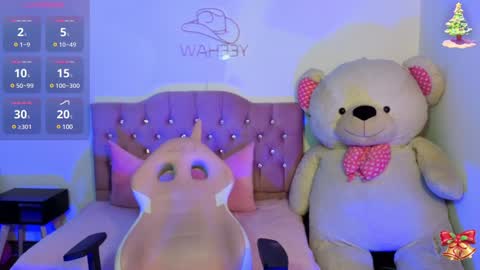 Snapshot of jenner_tay chatting on December 6, 5:53 am jenner online show from December 6, 5:53 am