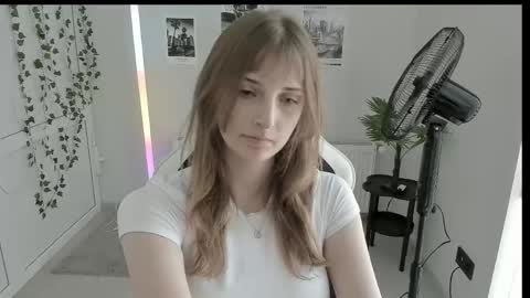 Snapshot of jenniestar chatting on June 6, 12:21 pm Karla online show from June 6, 12:21 pm