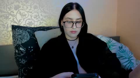 Snapshot of jennifeeeer chatting on September 10, 10:43 pm Helen online show from September 10, 10:43 pm