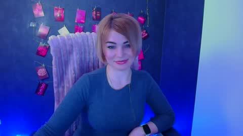 Jennifer online show from April 14, 11:49 am