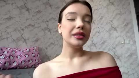 Snapshot of jennifer_jenny_ chatting on June 16, 6:49 am Jenni online show from June 16, 6:49 am