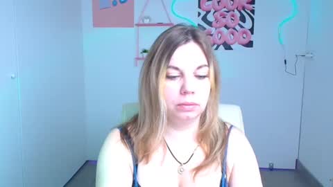 Jennifer online show from October 11, 5:28 am