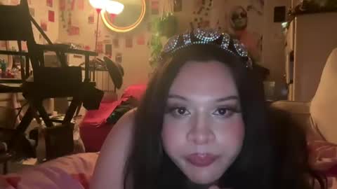 Snapshot of jennifer_robbie chatting on December 10, 5:28 am jennifer_robbie online show from December 10, 5:28 am