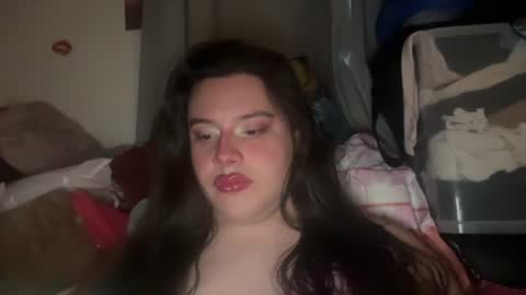 Snapshot of jennifer_robbie chatting on July 13, 6:38 am jennifer_robbie online show from July 13, 6:38 am