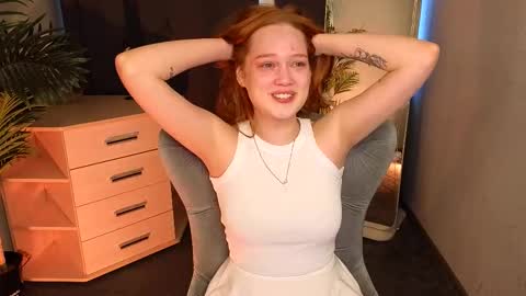 Jennifer online show from March 3, 1:17 pm