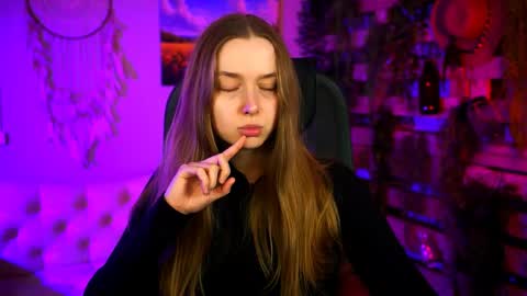 Snapshot of jennifergraces chatting on May 18, 7:41 pm Jennifer online show from May 18, 7:41 pm