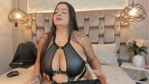 Snapshot of jennsexy_ chatting on March 2, 11:50 am Jennsexy  online show from March 2, 11:50 am