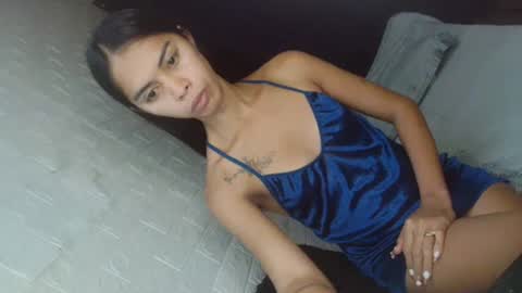 PRETTY JENNY online show from January 6, 9:11 pm