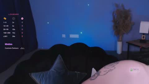 Snapshot of jenny__meow chatting on December 10, 12:28 am YOUR BEST WAY TO HAVE FUN online show from December 10, 12:28 am