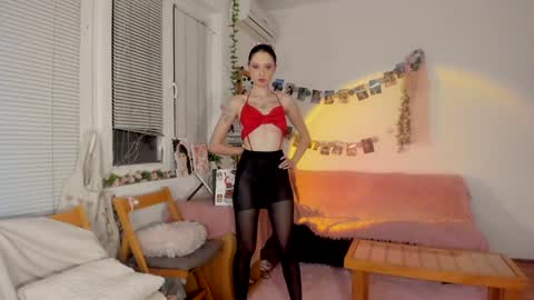 Snapshot of jenny_cox_love chatting on December 21, 8:54 pm Jennifer Jenny Darling   online show from December 21, 8:54 pm