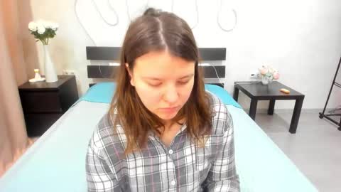 Snapshot of jenny_jimmy chatting on February 10, 1:21 am Jenny online show from February 10, 1:21 am
