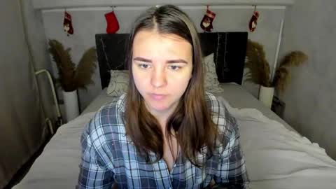 Snapshot of jenny_jimmy chatting on February 13, 1:23 am Jenny online show from February 13, 1:23 am