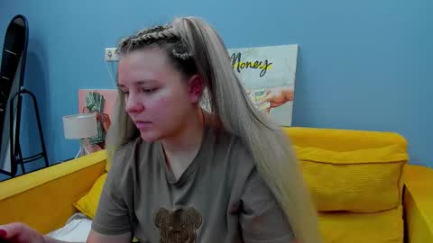 Snapshot of jenny_jimmy chatting on February 21, 2:45 am Jenny online show from February 21, 2:45 am