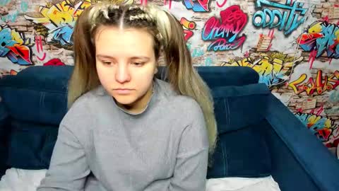 Snapshot of jenny_jimmy chatting on February 26, 1:26 am Jenny online show from February 26, 1:26 am