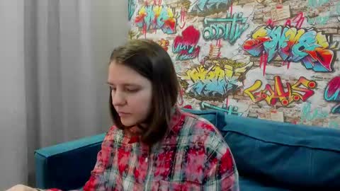 Snapshot of jenny_jimmy chatting on April 22, 9:33 am Jenny online show from April 22, 9:33 am