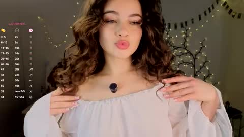 Snapshot of jenny_rossex chatting on February 18, 10:22 am jenny_rossex online show from February 18, 10:22 am