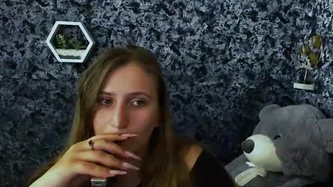 Snapshot of jenny_smille_ chatting on June 5, 6:20 am jenny_smille_ online show from June 5, 6:20 am