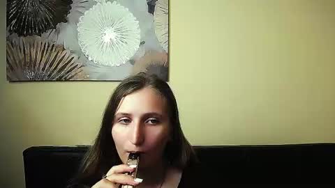 Snapshot of jenny_smille_ chatting on June 20, 5:54 am jenny_smille_ online show from June 20, 5:54 am