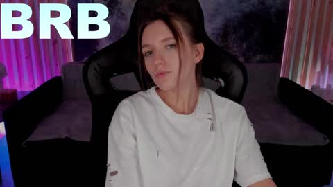 Snapshot of jennydens chatting on December 3, 5:20 am Jenny NO Nude online show from December 3, 5:20 am