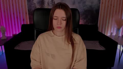 Snapshot of jennydens chatting on March 7, 8:13 am Jenny NO Nude online show from March 7, 8:13 am