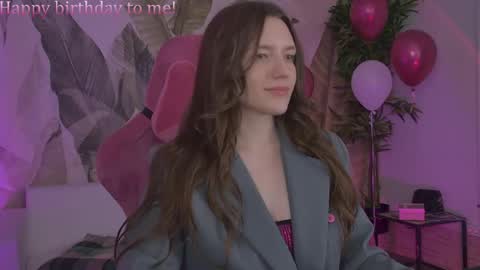 Snapshot of jennydens chatting on May 19, 5:41 pm Jenny NO Nude online show from May 19, 5:41 pm