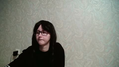 Snapshot of jennyolset chatting on December 17, 10:44 am JennyOlset online show from December 17, 10:44 am