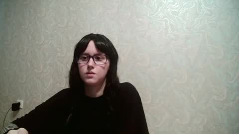 JennyOlset online show from June 18, 8:47 am