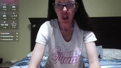Snapshot of jenroses82 chatting on May 15, 11:45 pm jenroses82 online show from May 15, 11:45 pm