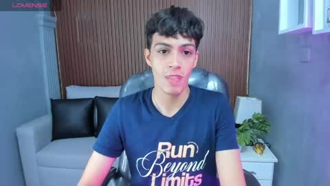 Snapshot of jeremias_1 chatting on May 19, 7:42 pm JEREMIAS online show from May 19, 7:42 pm