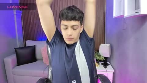 Snapshot of jeremias_1 chatting on June 16, 1:03 pm JEREMIAS online show from June 16, 1:03 pm