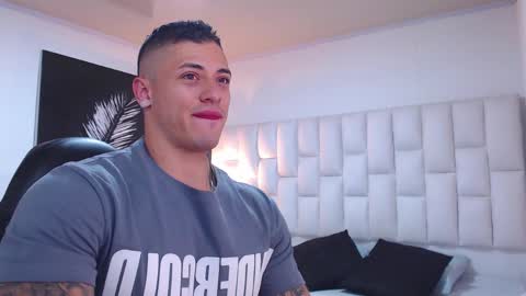 Jeremy lane online show from April 1, 11:13 pm