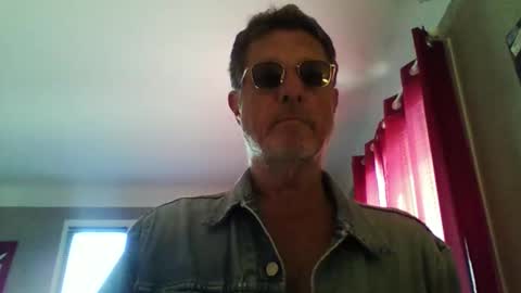 jerflor online show from March 25, 1:17 pm