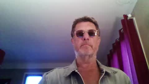 jerflor online show from March 26, 5:51 pm