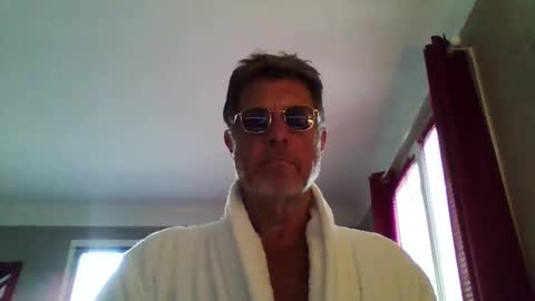 jerflor online show from April 13, 2:55 pm