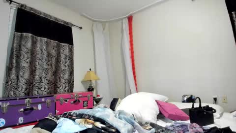 Jeri Lynn online show from October 6, 11:29 am