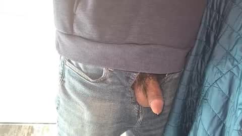 jerker_fan online show from April 9, 9:09 pm