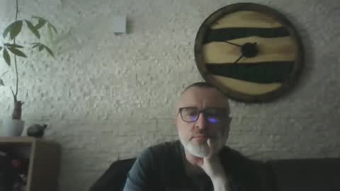 jerry250461 online show from April 17, 8:39 am