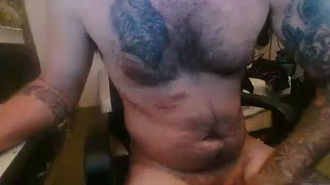 Snapshot of jerrysteinman69 chatting on April 13, 8:31 am Girth Brooks online show from April 13, 8:31 am